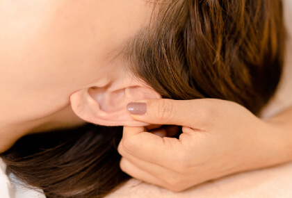 耳つぼストレッチ